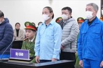 Cựu Chủ tịch Nhà xuất bản Giáo dục hầu tòa, nữ chủ tịch đưa hối lộ xin xét xử vắng mặt