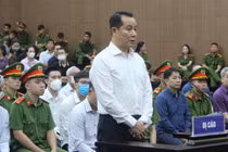 Nhận 5 tỷ đồng và 500.000 USD vì "tình cảm", cựu Phó bí thư tỉnh Vĩnh Phúc khai gì tại tòa?