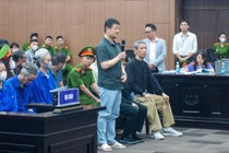 Vụ đánh bạc King Club: VSK đề nghị mức án cho các cựu quan chức, ca sĩ