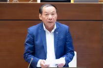 Đại biểu Quốc hội đề nghị bỏ lớp bồi dưỡng khi cấp thẻ nhà báo, Bộ trưởng nói gì?