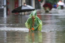 Hà Nội ra thông báo khẩn, điều chỉnh lịch học sau diễn biến mới của bão số 11