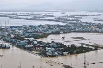 Các vùng phía Đông tỉnh Gia Lai cũng bị ngập lụt nặng. Ảnh: Vietnamnet.