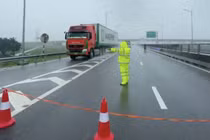 Bão số 5 - Kajiki áp sát Nghệ An - Hà Tĩnh, Cục CSGT cấm đường cao tốc đoạn qua tỉnh Nghệ An