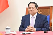 Thủ tướng Phạm Minh Chính điện đàm với Thủ tướng Malaysia Anwar Ibrahim