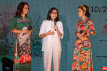 Diễn viên Ngô Thanh Vân giao lưu với khán giả Hà Nội trong chương trình chiếu phim ngoài trời 