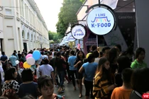 Rất đông người dân thủ đô đã tới tham dự Lễ hội văn hóa và ẩm thực Hàn - Việt 2019