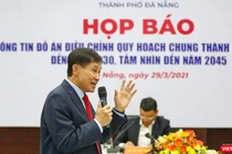 Ông Johnathan Hạnh Nguyễn - Chủ tịch Tập đoàn Liên Thái Bình Dương (IPPG) tại buổi họp báo