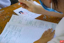 Thí sinh làm bài thi tại kỳ thi lớp 10 THPT năm học 2021-2022 ở Đà Nẵng