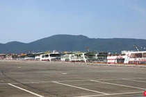 Bến du thuyền trên đường Bạch Đẳng ở Đà Nẵng vắng khách du lịch do dịch COVID-19