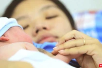 Trẻ sơ sinh cần dinh dưỡng từ sữa mẹ cho quá trình phát triển ở giai đoạn đầu đời