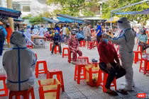 Đà Nẵng lấy mẫu xét nghiệm COVID-19 cho người dân TP