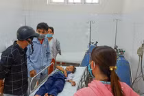 Một trường hợp học sinh trường Tiểu học Hòa Khương 1 bị ngộ độc phải nhập viện cấp cứu.