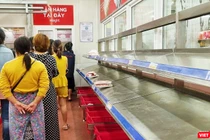 Người dân Đà Nẵng "vét sạch" quầy thịt cá tại siêu thị sau thông tin toàn TP có thể phong toả cứng 7 ngày