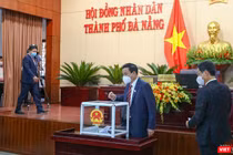 Đại biểu HĐND TP Đà Nẵng bỏ phiếu bầu nhân sự nhiệm kỳ 2021-2026