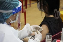 Đà Nẵng tiêm vaccine phòng COVID-19 cho người dân