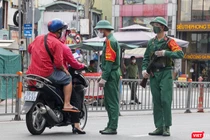 Sáng ngày 23/8, lực lượng kiểm soát quân sự đã có mặt tại các chốt kiểm soát trên địa bàn TP HCM để làm nhiệm vụ