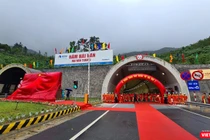 Hầm đường bộ Hải Vân nối Đà Nẵng và Thừa Thiên - Huế trên QL1A trong buổi khánh thành hầm số 2