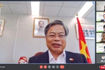 Ông Vũ Bình - Tổng lãnh sự Việt Nam tại Fukuoka tại buổi công bố chương trình tiếp nhận sinh viên Đà Nẵng sang Nhật để thực tập internship và làm việc tại TP Fukuoka 