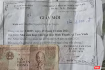 Giấy mời nhận tiền hỗ trợ thiệt hại bão lũ và số tiền nhận của người dân xã Tam Vinh (huyện Phú Ninh, tỉnh Quảng Nam)