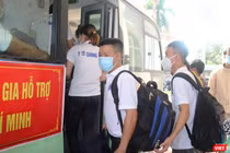 Sáng ngày 27/8, đoàn y bác sĩ của ngành y tế Quảng Nam đã lên đường vào TP HCM hỗ trợ chống dịch COVID-19