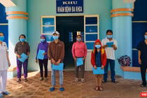 Các bệnh nhân mắc COVID-19 tại Quảng Ngãi được điều trị khỏi bệnh xuất viện trong sáng ngày 15/7