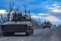 Quân đội Nga và quân đội nước cộng hòa nhân dân Donetsk đang giải phóng thành phố Mariupol