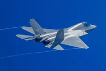 Máy bay J-35A của Trung Quốc bay trình diễn tại Chu Hải hôm 12/11 (Ảnh: 6park)