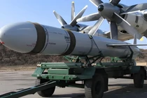 Hình ảnh được cho là tên lửa hành trình tầm xa Flamingo của Ukraine. Ảnh: Topwar.