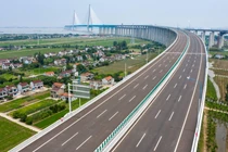 Con đường cao tốc chưa hoàn thành khiến Montenegro mắc nợ Trung Quốc gần 1 tỷ USD (Ảnh: Đa Chiều).