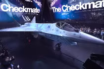 Ngày 20/7, bản mẫu chiếc máy bay chiến đấu tàng hình thế hệ 5 của Nga đã lộ diện (Ảnh: Đông Phương)