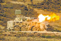 Hệ thống Type 625 tham gia cuộc tập trận bắn đạn thật. Ảnh: Tukungpao.