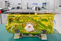 Thiết bị tường lửa do BUPT chế tạo được phóng lên không gian. Ảnh: Sina.