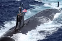 Chiếc USS Connecticut (SSN-22) phải nổi lên di chuyển về Guam sau khi bị đâm va (Ảnh: Guancha).