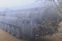 Tên lửa liên lục địa Hwasong-19 của Triều Tiên (Ảnh: Reddit).