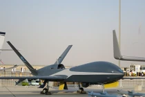 Máy bay không người lái trinh sát-tấn công WZ-10 của Trung Quốc. Ảnh: QQnews.