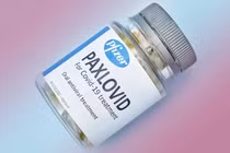 Thuốc viên Paxlovid có thể trở thành công cụ then chốt để dập tắt đại dịch COVID-19 (Ảnh: Alamy).