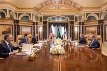 Phái đoàn Mỹ và Nga hội đàm tại Riyadh mở ra hy vọng chấm dứt chiến tranh, lập lại hòa bình ở Ukraine. Ảnh: Xinhua.