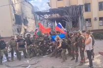 Quân đội Nga hôm 2/7 đã hoàn toàn kiểm soát Lysychansk, thành phố cuối cùng ở tỉnh Lugansk (Ảnh: HK01)