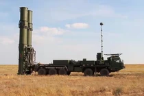 Hệ thống tên lửa phòng không S-500 của Nga mới được đưa vào trang bị (Ảnh: Sohu).