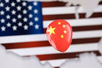 Vụ khủng hoảng "khí cầu do thám" đang khiến quan hệ Mỹ - Trung trở nên xấu đi nghiêm trọng (Ảnh: Hk01).