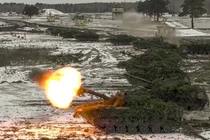 Ngày 17/2, quân Chính phủ Ukraine và lực lượng ly khai ở miền đông đã tố cáo lẫn nhau nã pháo trước, gây nên căng thẳng (Ảnh: QQ).