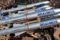 Ấn Độ có kế hoạch triển khai tên lửa siêu thanh BrahMos tới khu vực biên giới có tranh chấp với Trung Quốc (Ảnh: Indiatoday). 