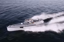 Tàu không người lái Magura-7 của Ukraine mang tên lửa không đối không AIM-9 Sidewinder. Ảnh: Navalnews.