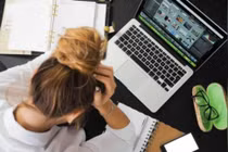 Từ đầu năm đến nay, hơn 94 ngàn nhân viên 4 ngàn công ty công nghệ mất việc do bị AI thay thế. Ảnh: Worldjournal.