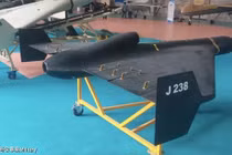 Máy bay không người lái phản lực cảm tử Geran-3 của Nga. Ảnh: Sohu.