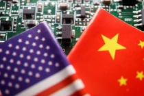 Mỹ tăng cường các biện pháp kiểm soát xuất khẩu để hạn chế Trung Quốc có được công nghệ mới nổi như chip (Ảnh: Reuters).