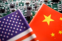 Mỹ tăng cường các biện pháp kiểm soát xuất khẩu để hạn chế Trung Quốc có được công nghệ mới nổi như chip (Ảnh: Reuters).