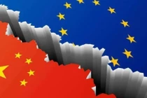 Quan hệ kinh tế - thương mại Trung Quốc và EU đang có biến động do Trung Quốc siết chặt kiểm soát xuất khẩu. Ảnh: Creaders.