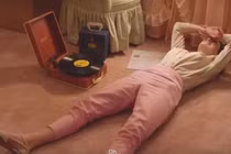 Chui vào khách sạn nghỉ ngơi thư giãn đang là trào lưu của một bộ phận phụ nữ cổ trắng Trung Quốc. Ảnh: NetEase.