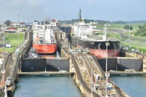 Việc mua lại hai cảng ở hai đầu kênh đào Panama sẽ giúp Mỹ kiểm soát được tuyến vận tải biển chiến lược này. Ảnh: Atvnews.